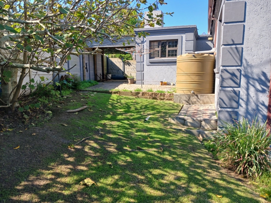 4 Bedroom Property for Sale in Dana Bay Western Cape